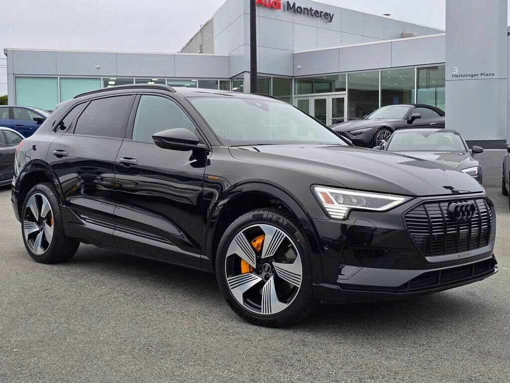2023 AUDI e-tron
