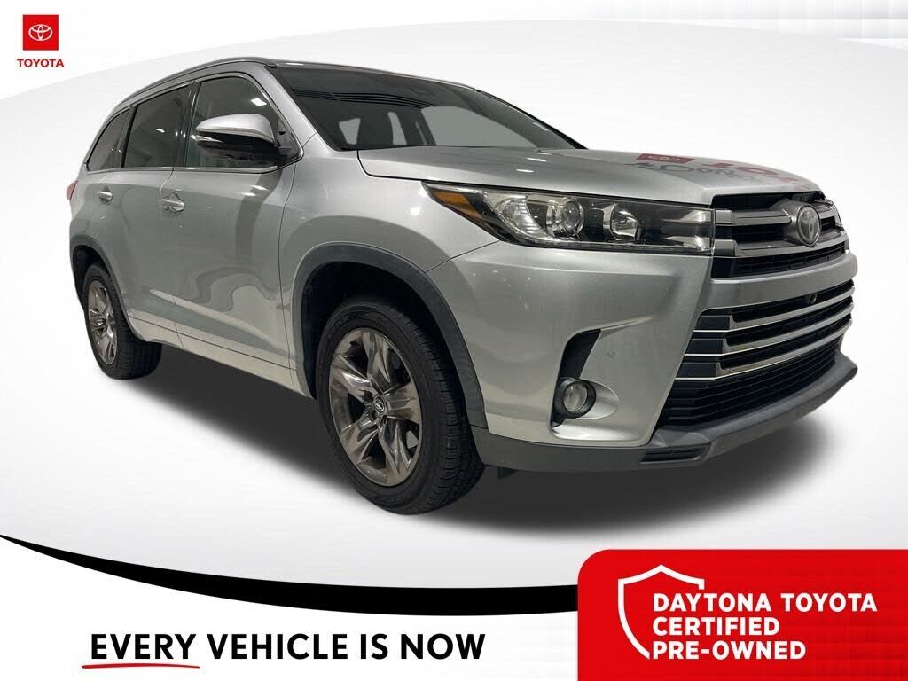 2017 TOYOTA Highlander