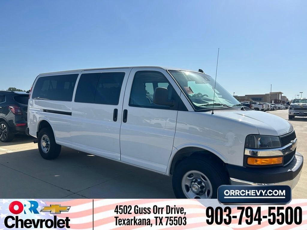 2024 CHEVROLET Express