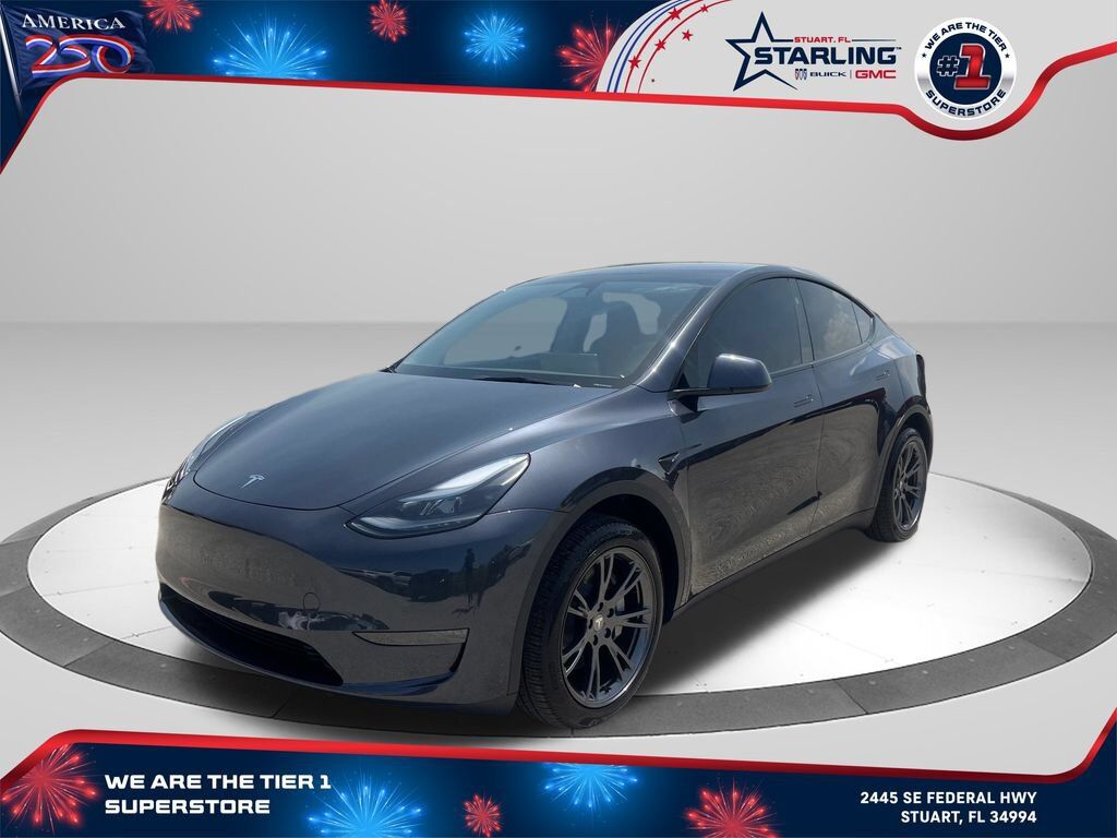 2025 TESLA Model Y