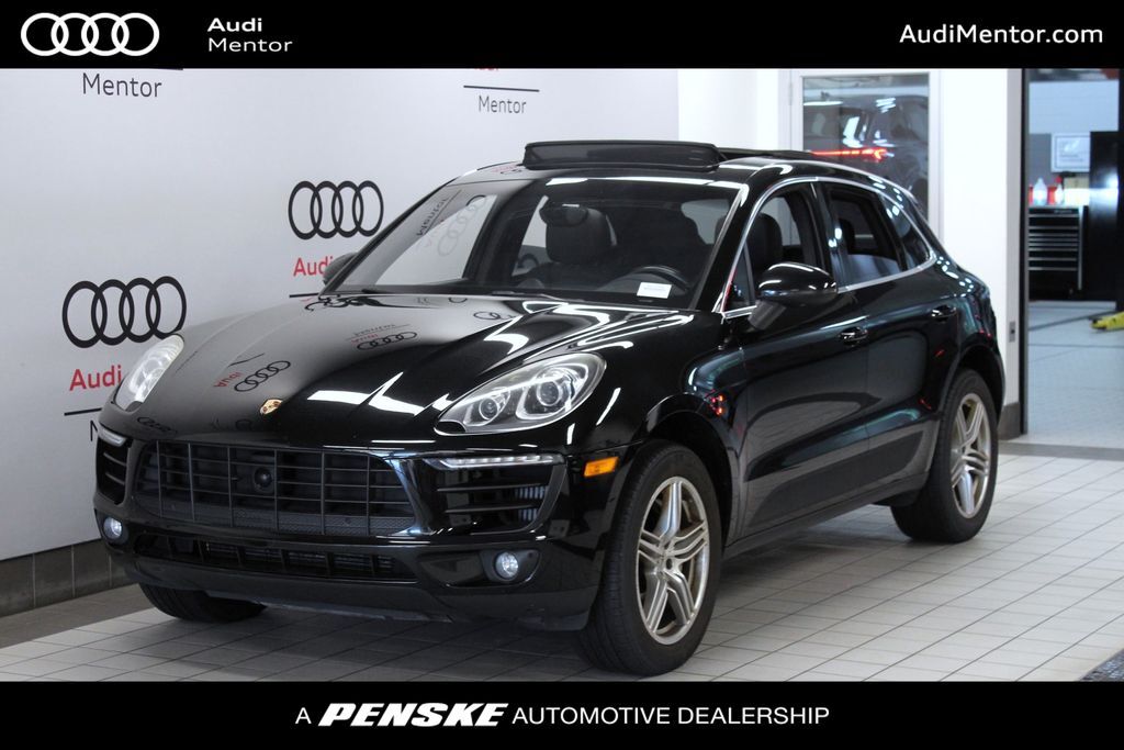 2015 PORSCHE Macan