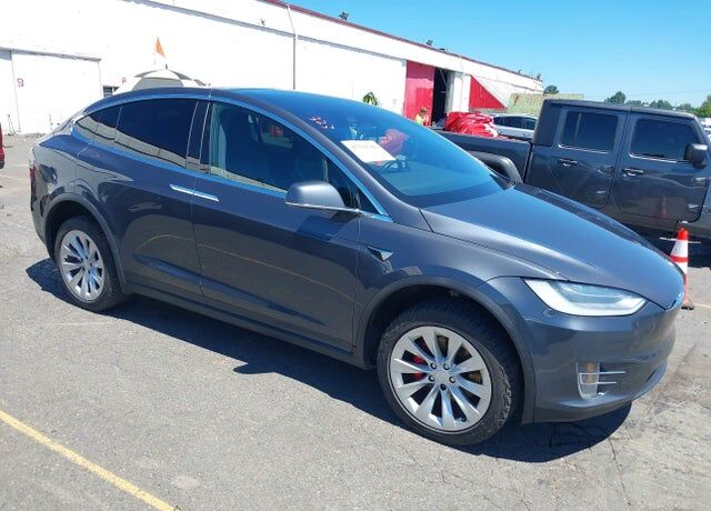 2019 TESLA Model X