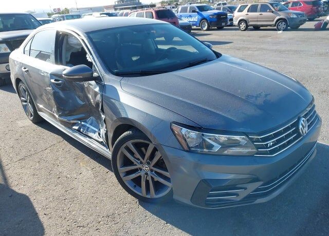 2016 VOLKSWAGEN Passat