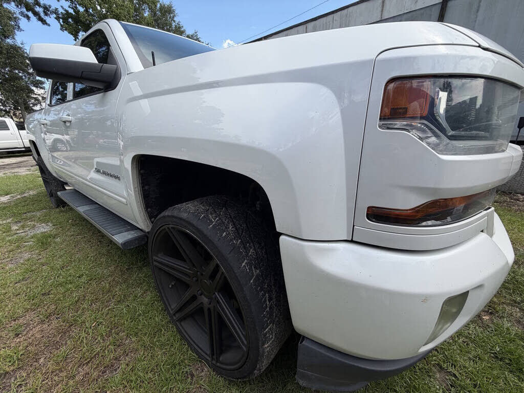 2018 CHEVROLET Silverado