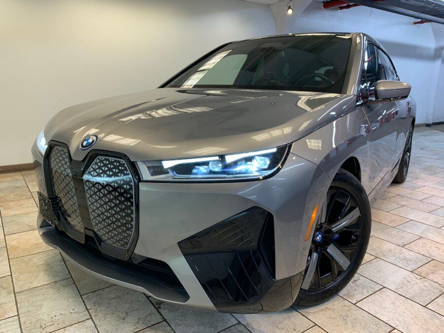 2023 BMW ix