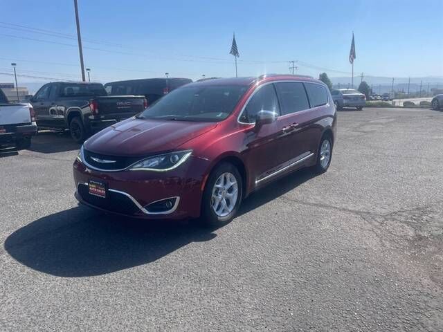 2020 CHRYSLER Pacifica