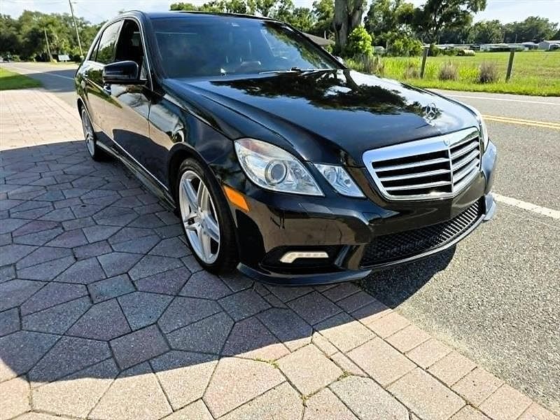 2011 MERCEDES-BENZ E-Class