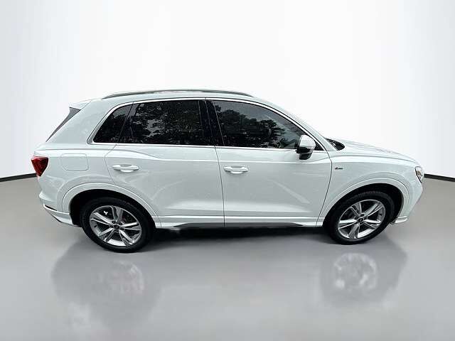 2023 AUDI Q3
