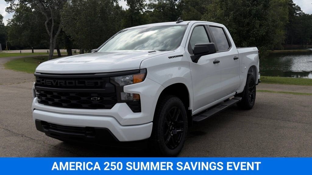 2026 CHEVROLET Silverado