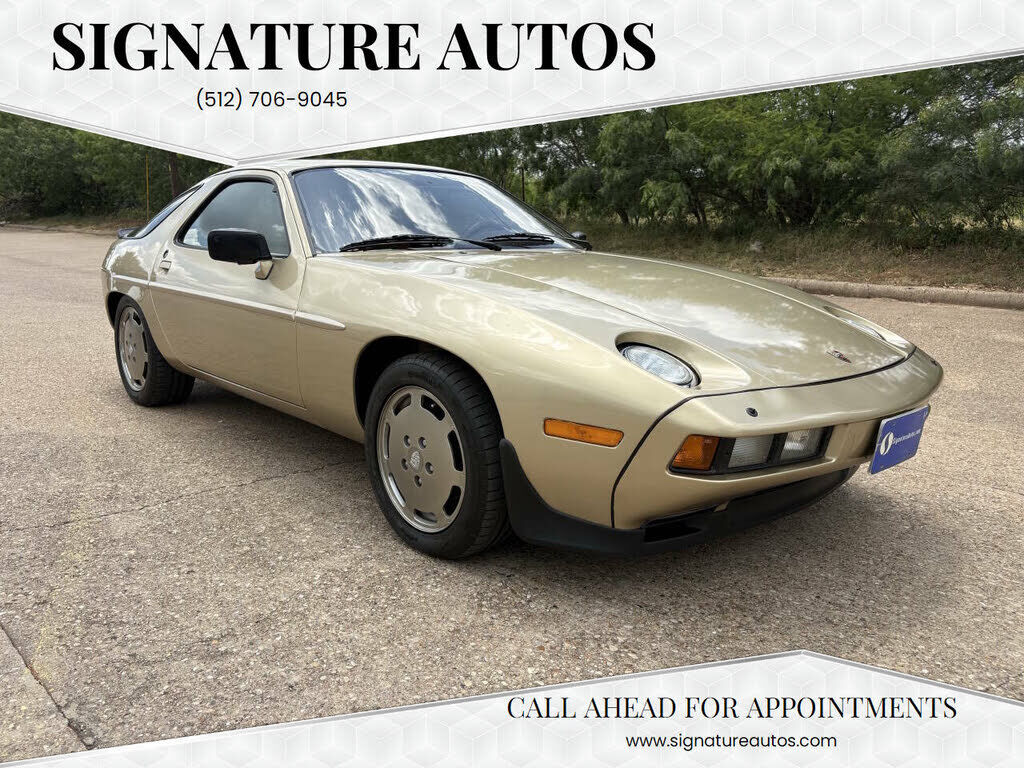 1984 PORSCHE 928