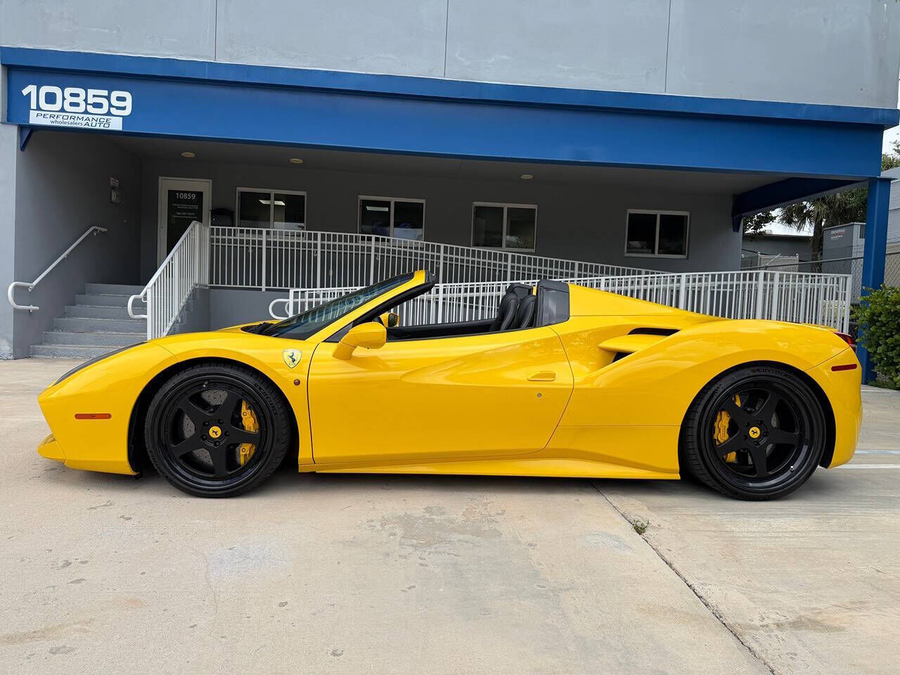 2017 FERRARI 488 Spider