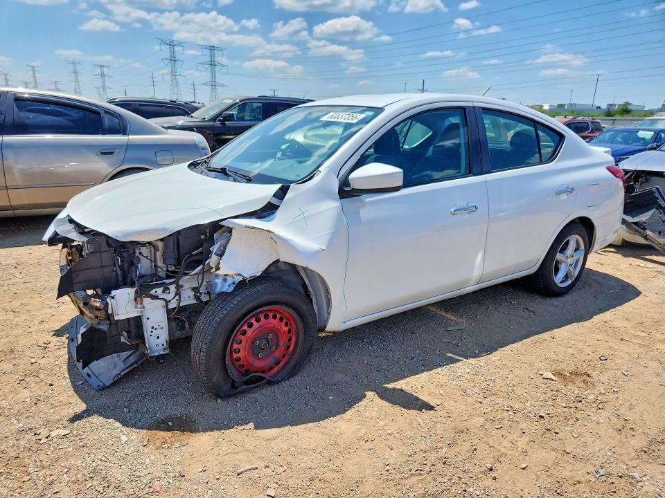 2019 NISSAN Versa