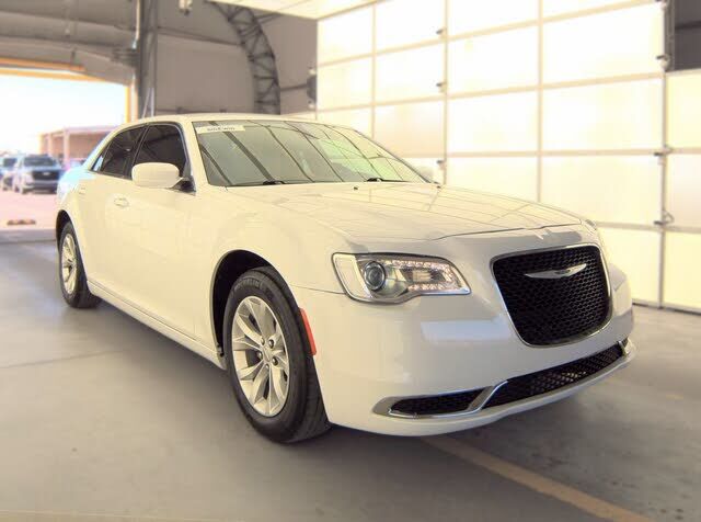 2022 CHRYSLER 300