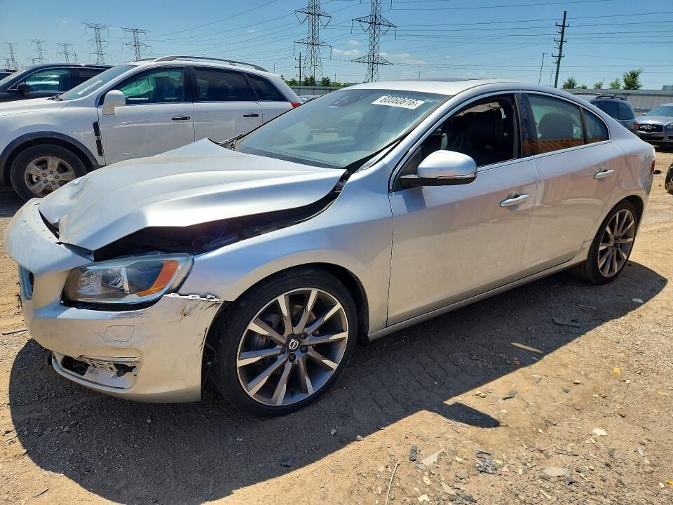 2015 VOLVO S60