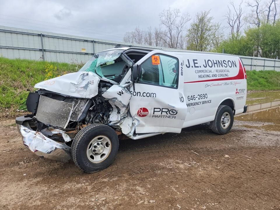 2021 CHEVROLET Express