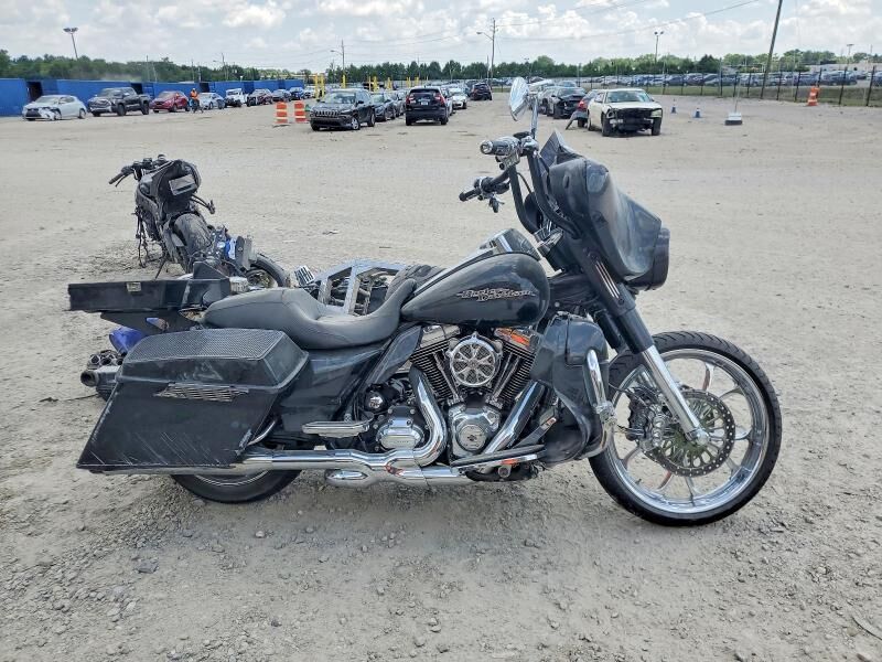 2012 HARLEY DAVIDSON Street Glide 103