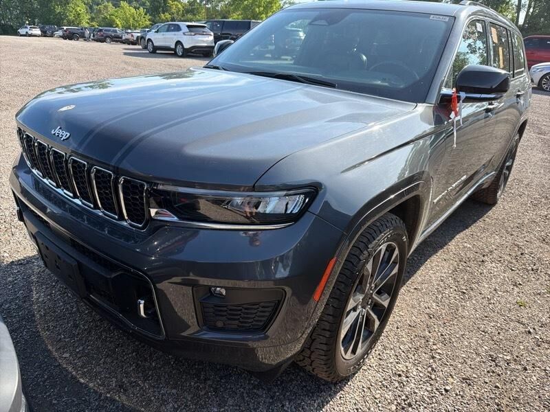 2022 JEEP Grand Cherokee
