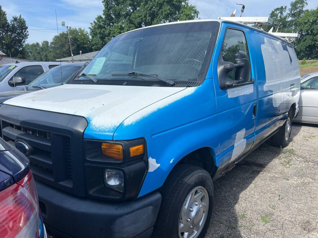 2013 FORD E-150