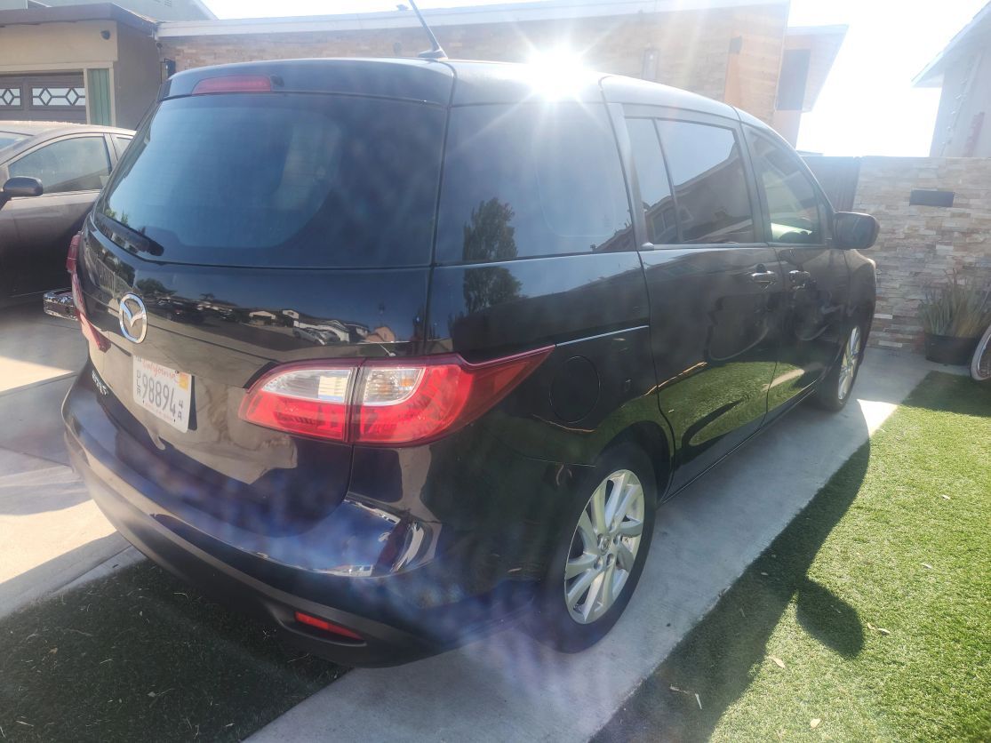 2012 MAZDA Mazda5