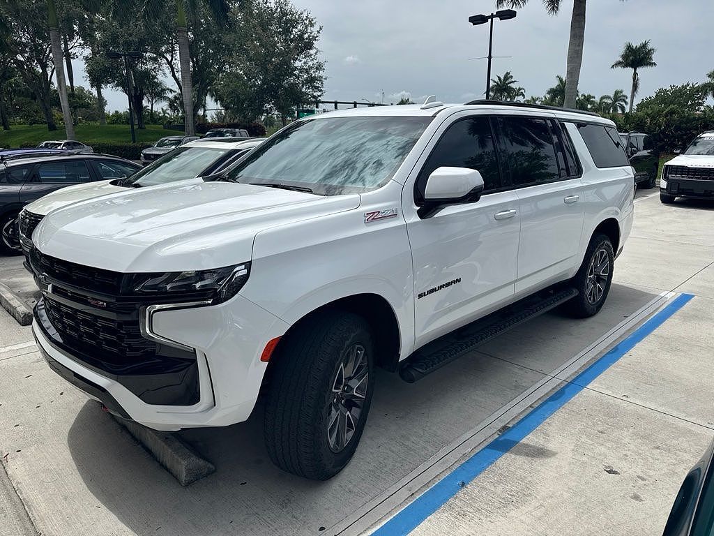 2024 CHEVROLET Suburban