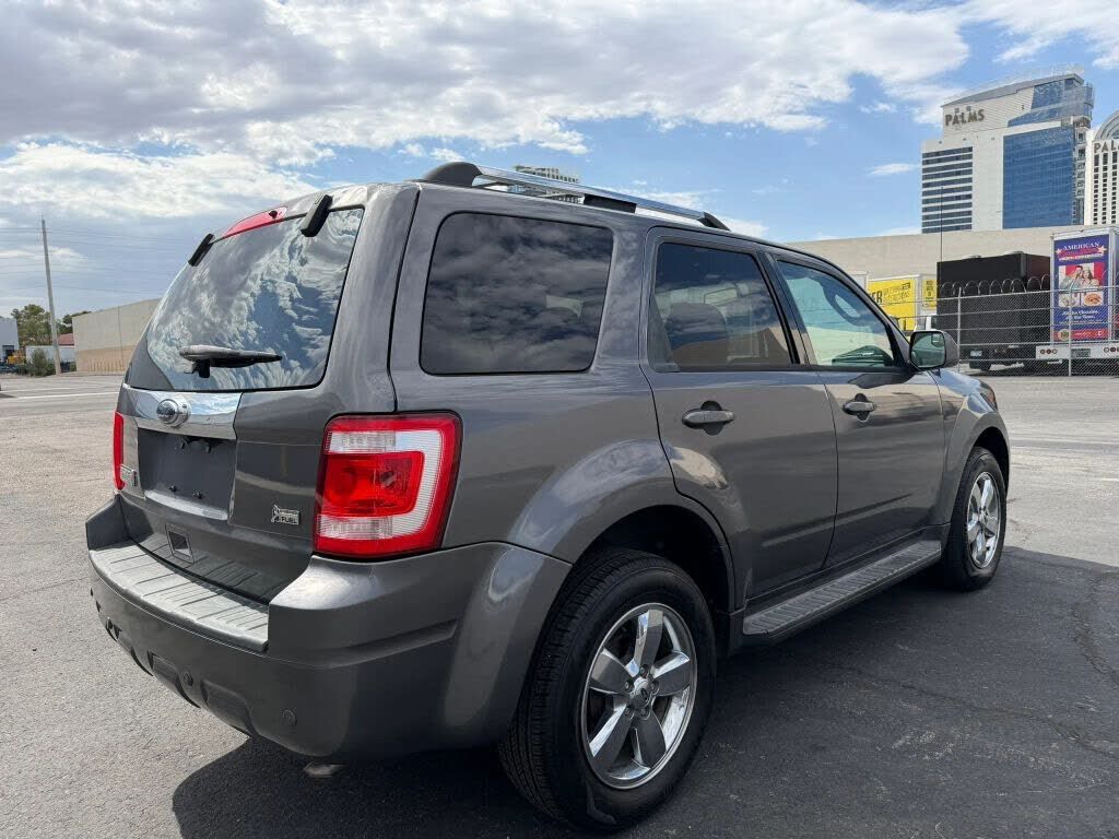 2011 FORD Escape
