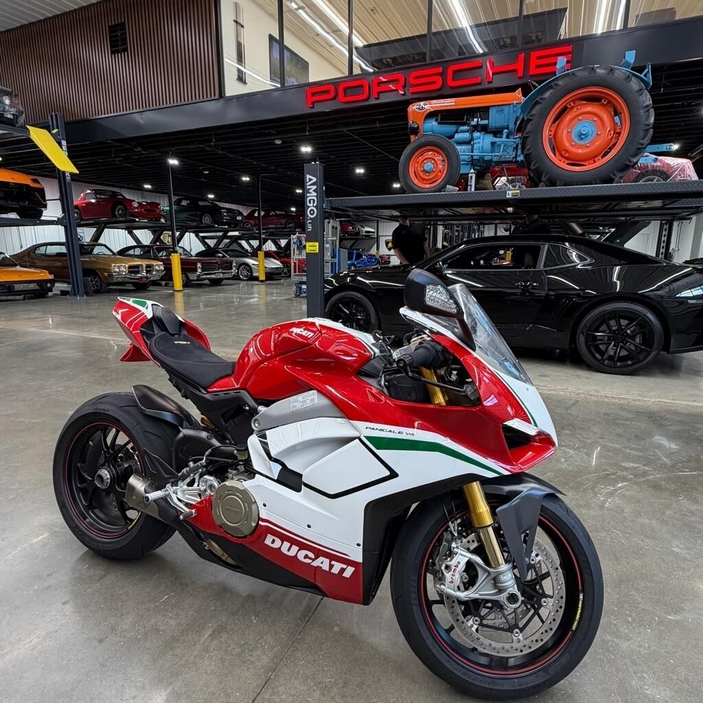 2018 DUCATI Panigale V4 / Panigale V4S / Panigale V4 Speciale