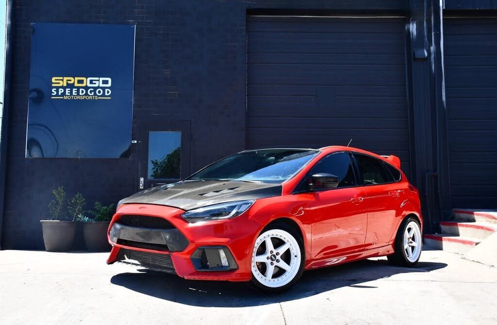 2017 FORD Focus