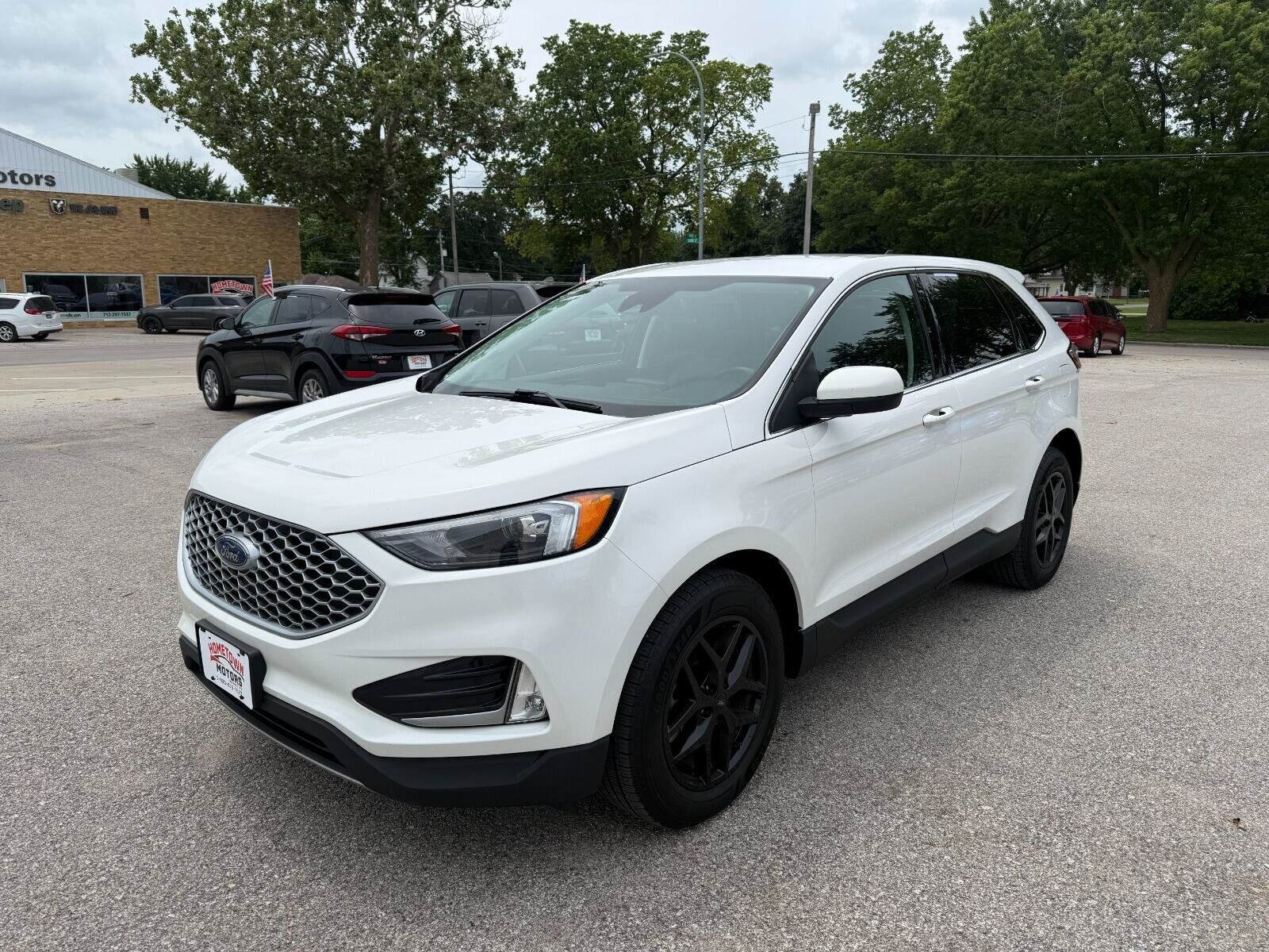 2023 FORD Edge