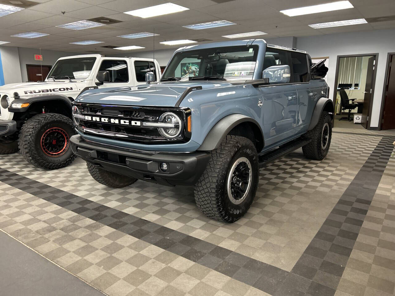 2023 FORD Bronco