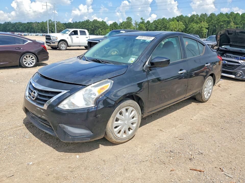 2019 NISSAN Versa