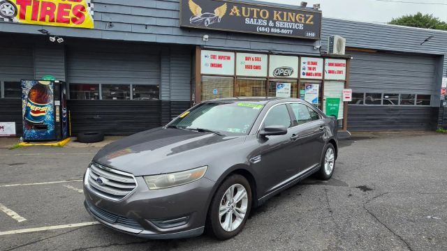 2015 FORD Taurus