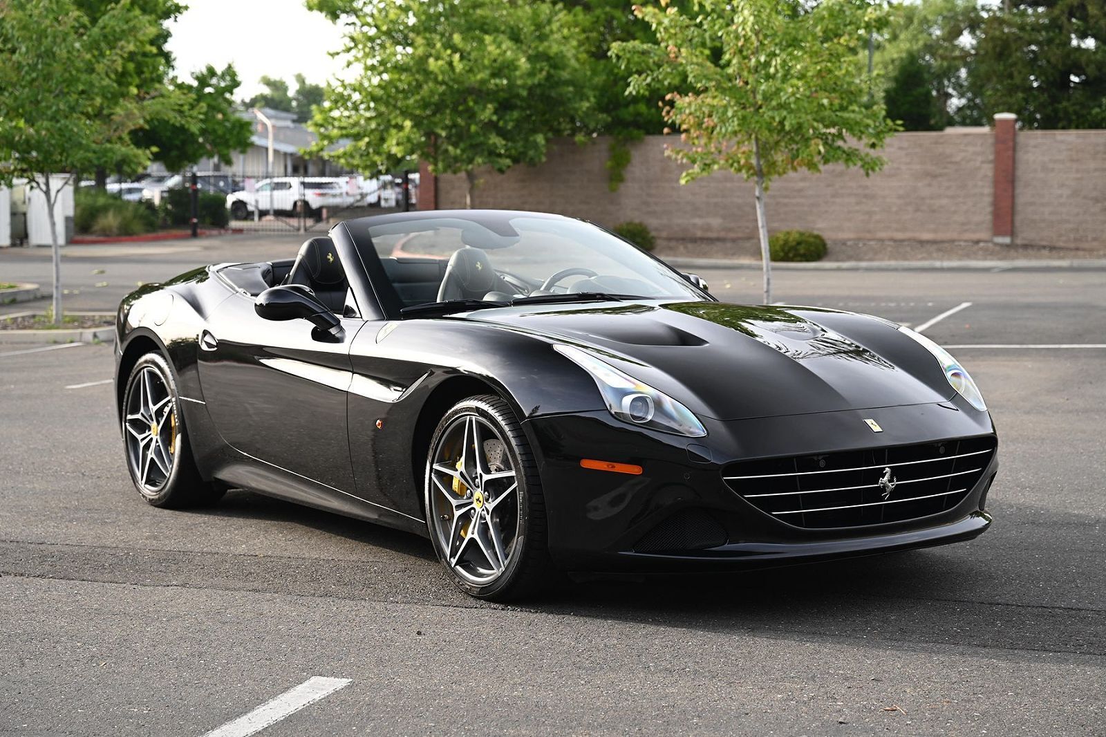 2016 FERRARI California T