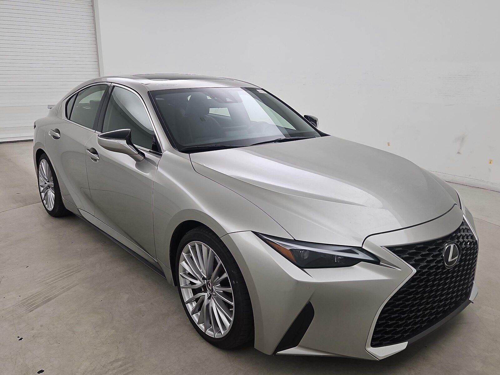 2022 LEXUS IS