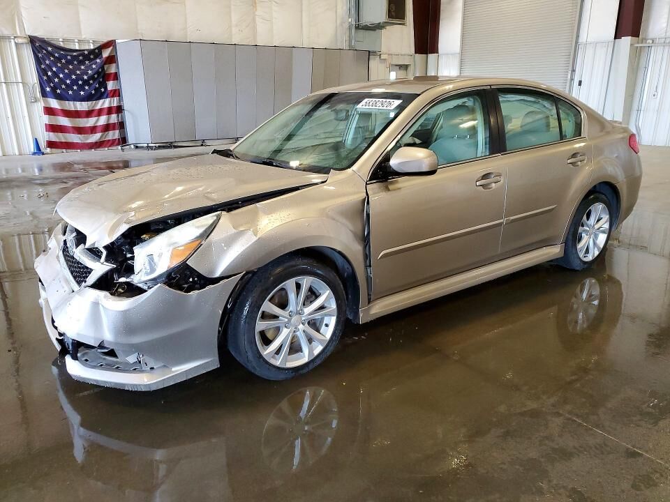 2014 SUBARU Legacy