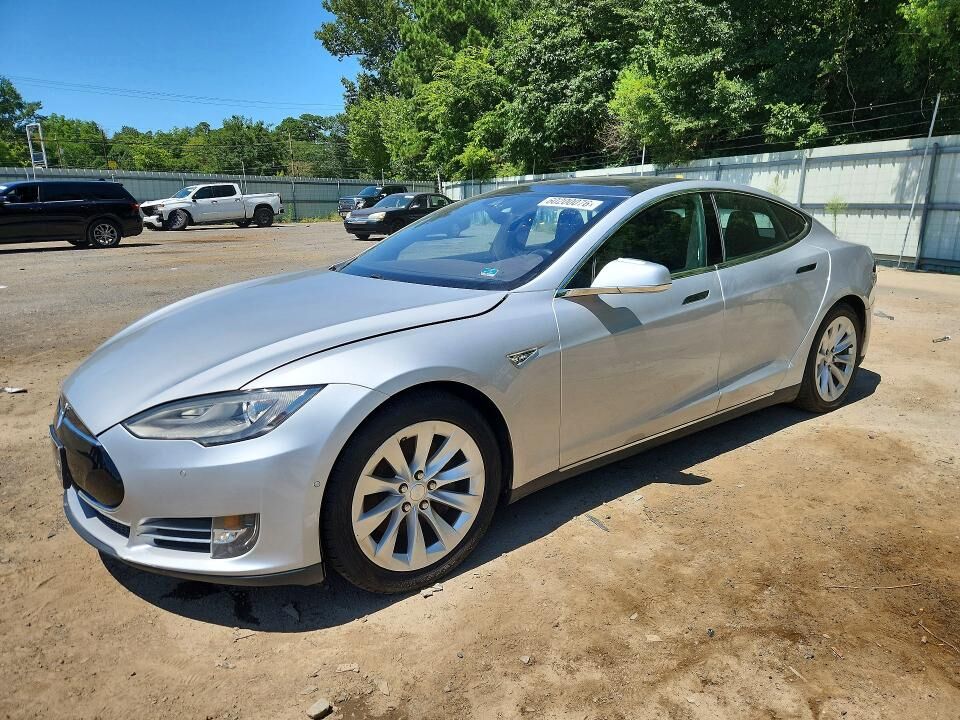 2016 TESLA Model S