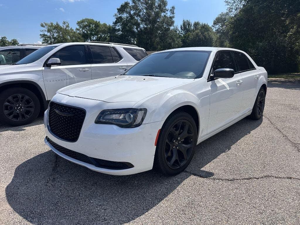 2022 CHRYSLER 300