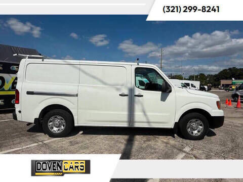 2017 NISSAN NV