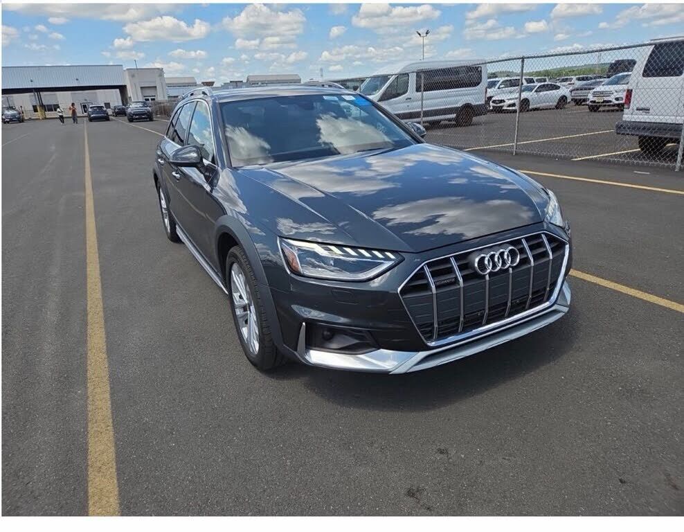 2023 AUDI A4 allroad
