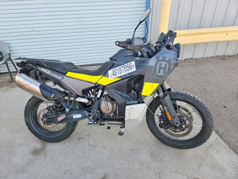 2023 HUSQVARNA Svartpilen