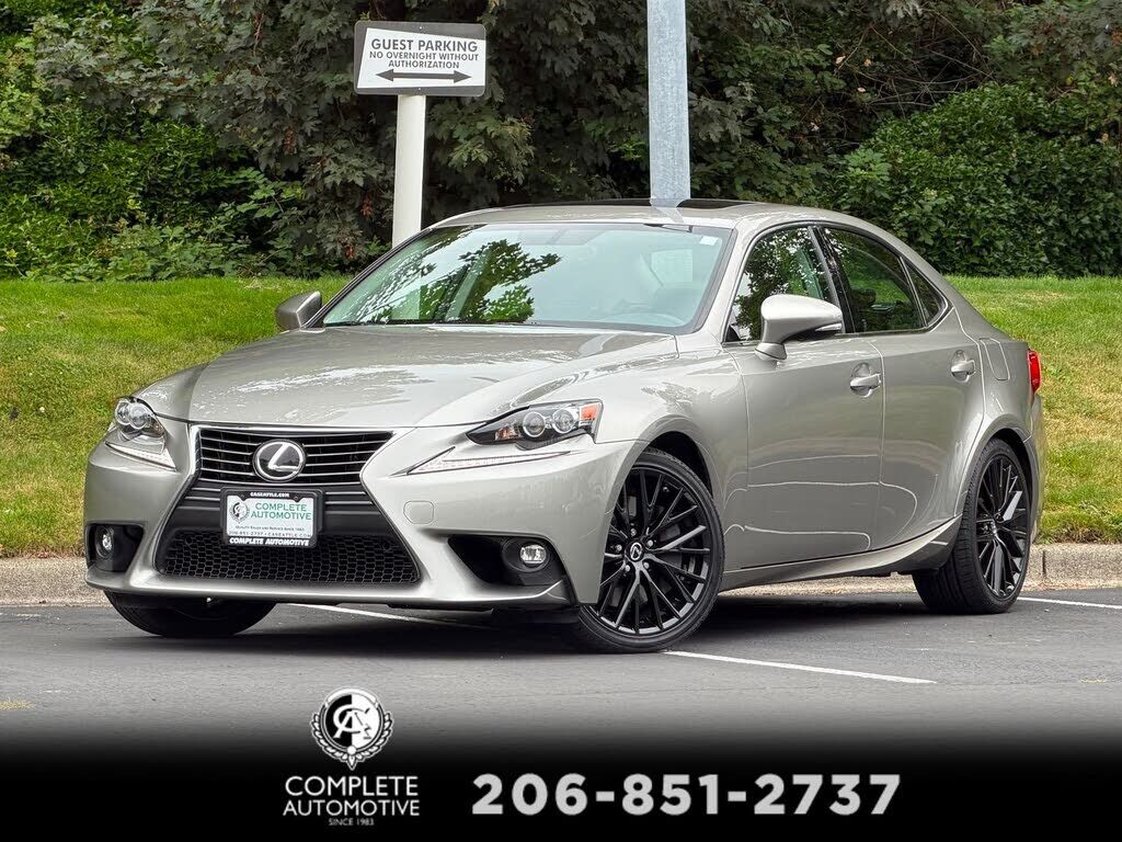 2016 LEXUS IS