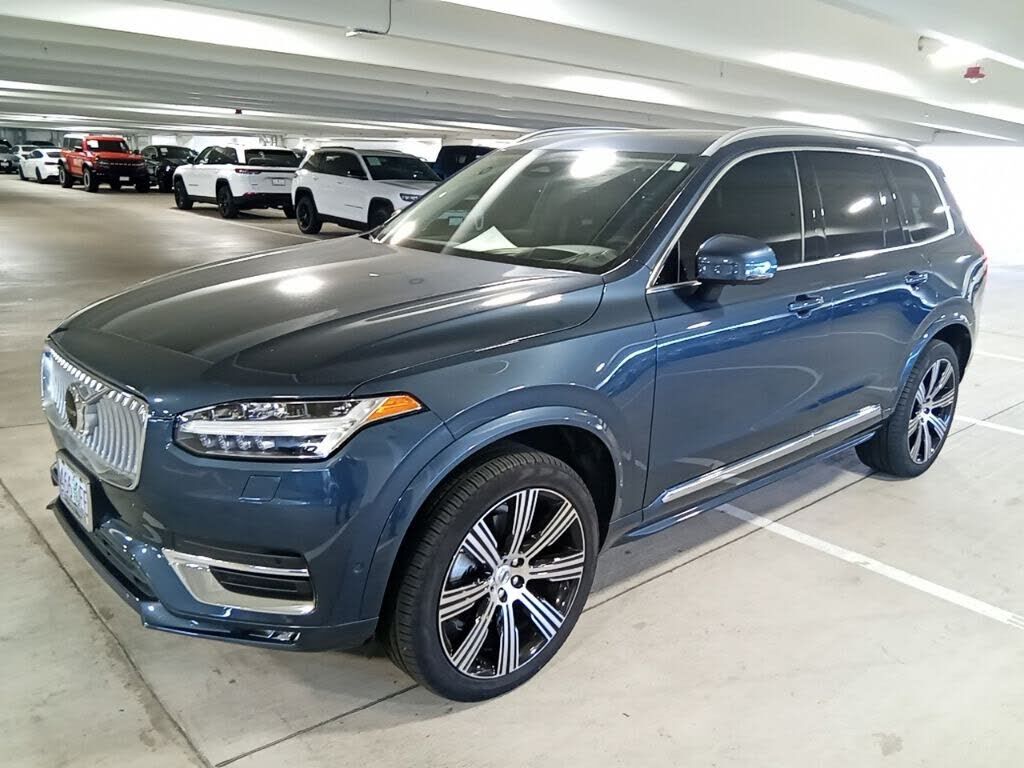 2024 VOLVO XC90
