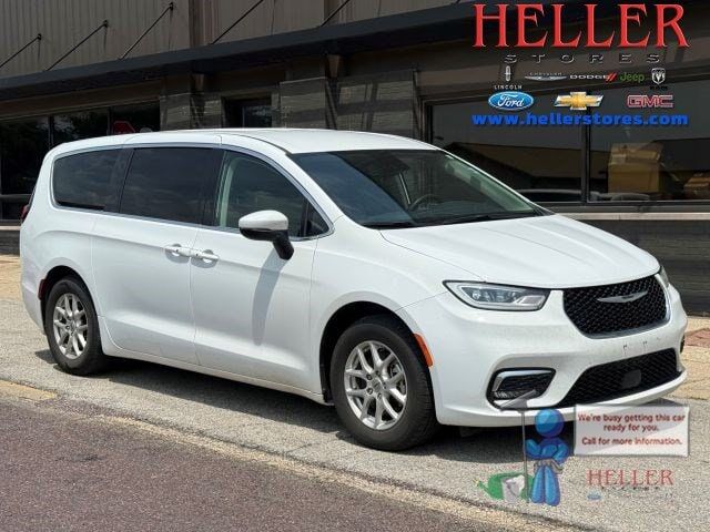 2023 CHRYSLER Pacifica