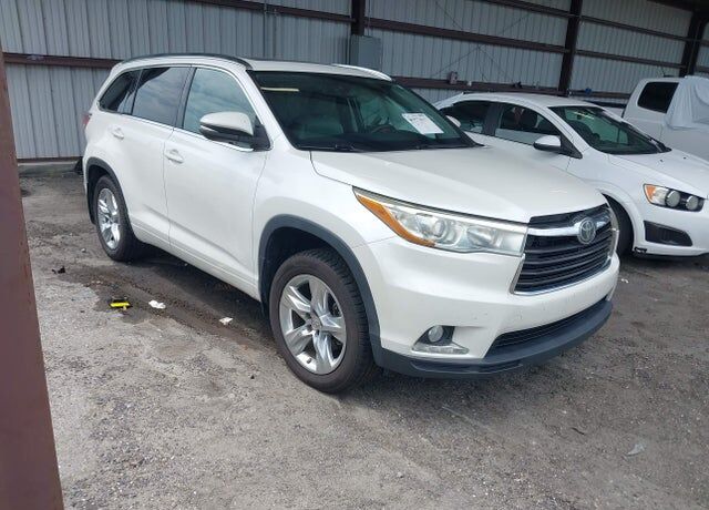 2015 TOYOTA Highlander