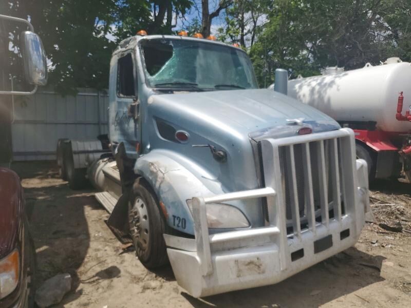 2019 PETERBILT 579