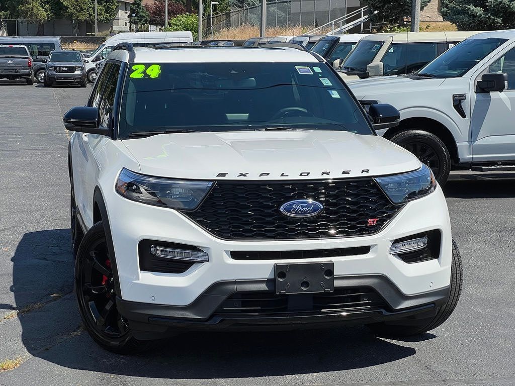 2024 FORD Explorer