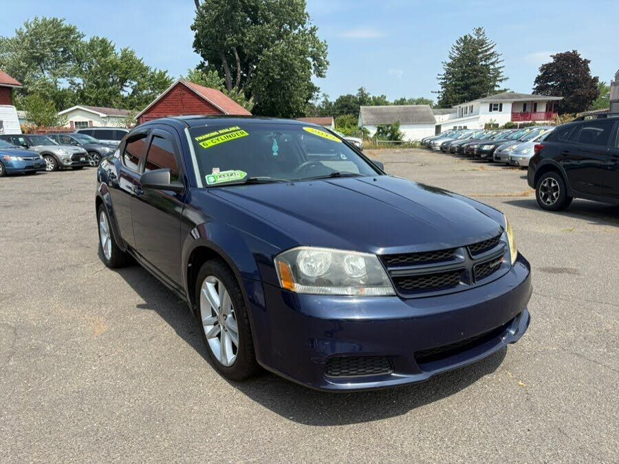 2013 DODGE Avenger