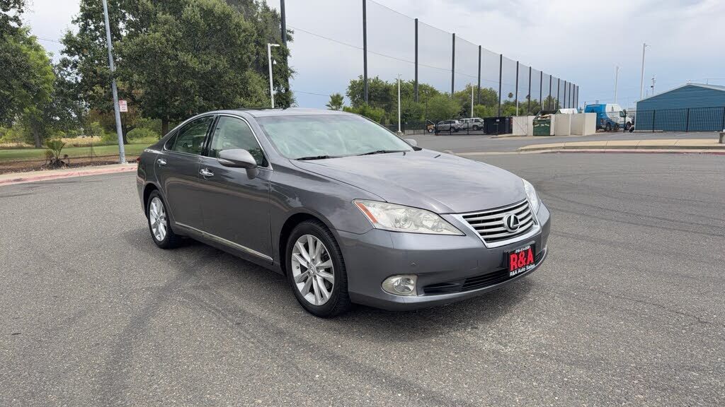 2012 LEXUS ES