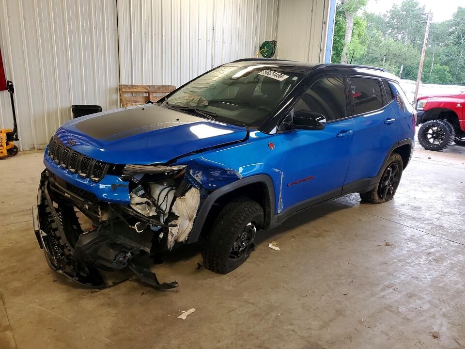2023 JEEP Compass