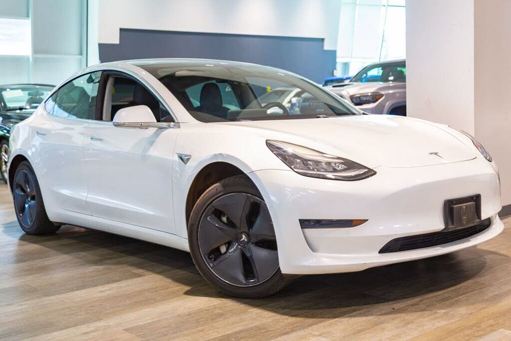 2020 TESLA Model 3