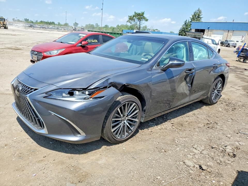 2025 LEXUS ES
